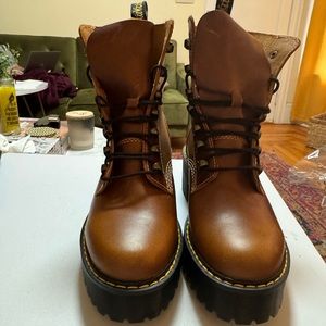 Dr. Martens Leona Boot in Brown